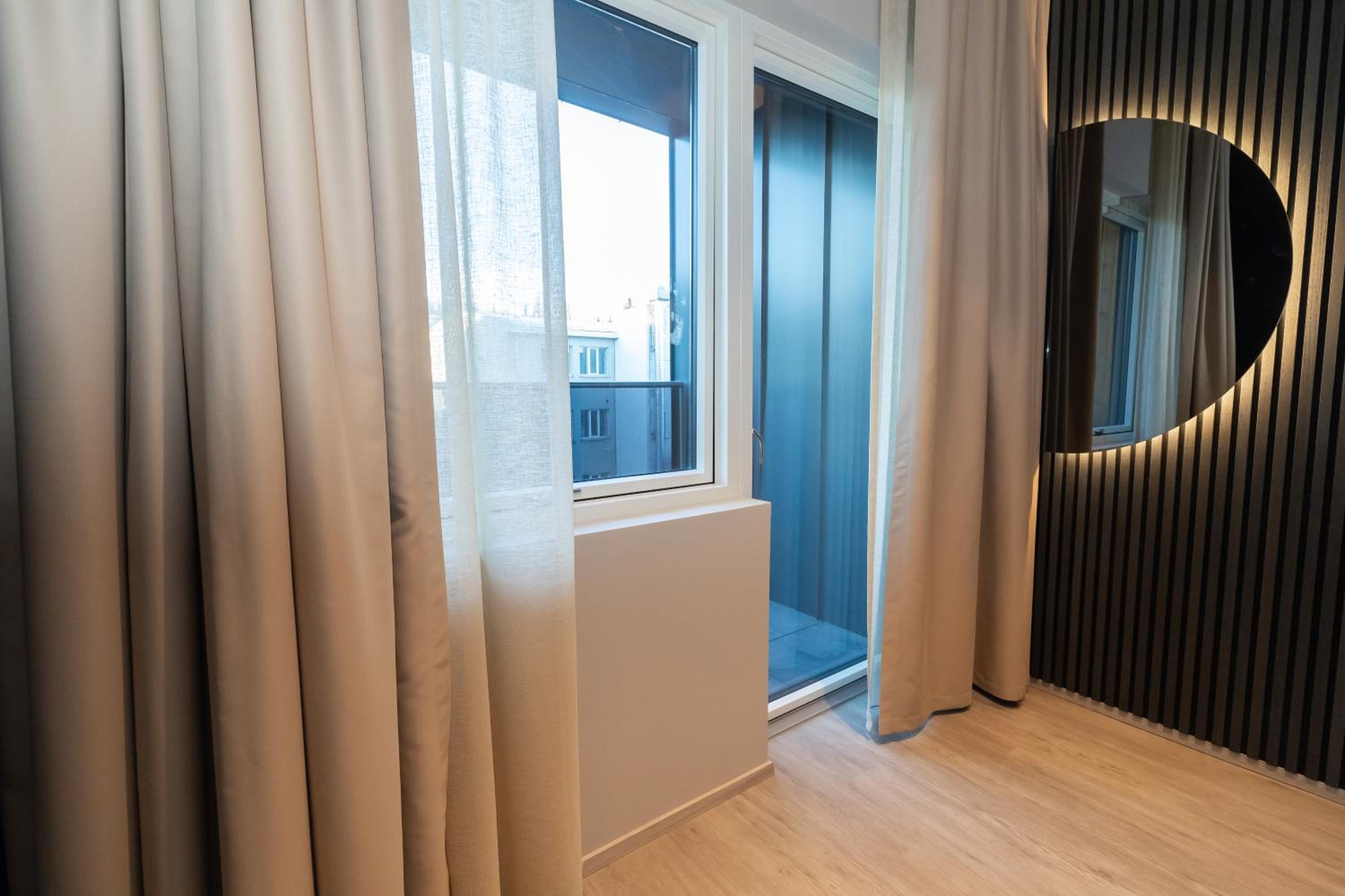 LL Properties - Luxury Penthouse