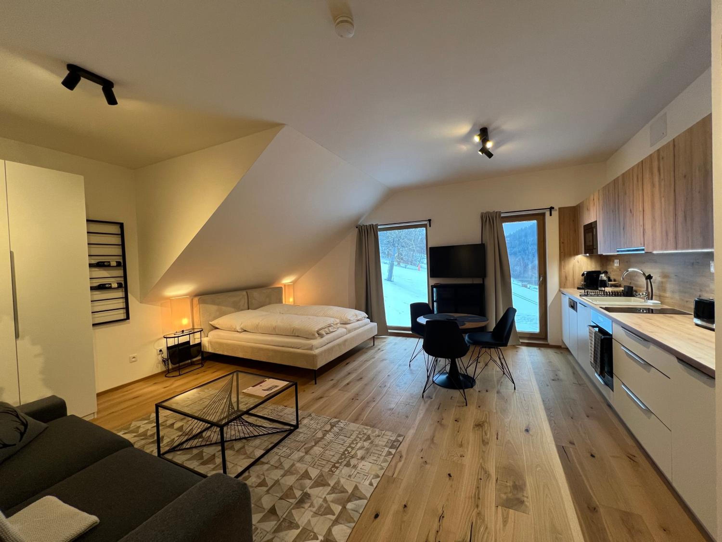 Golden Ridge Apartments