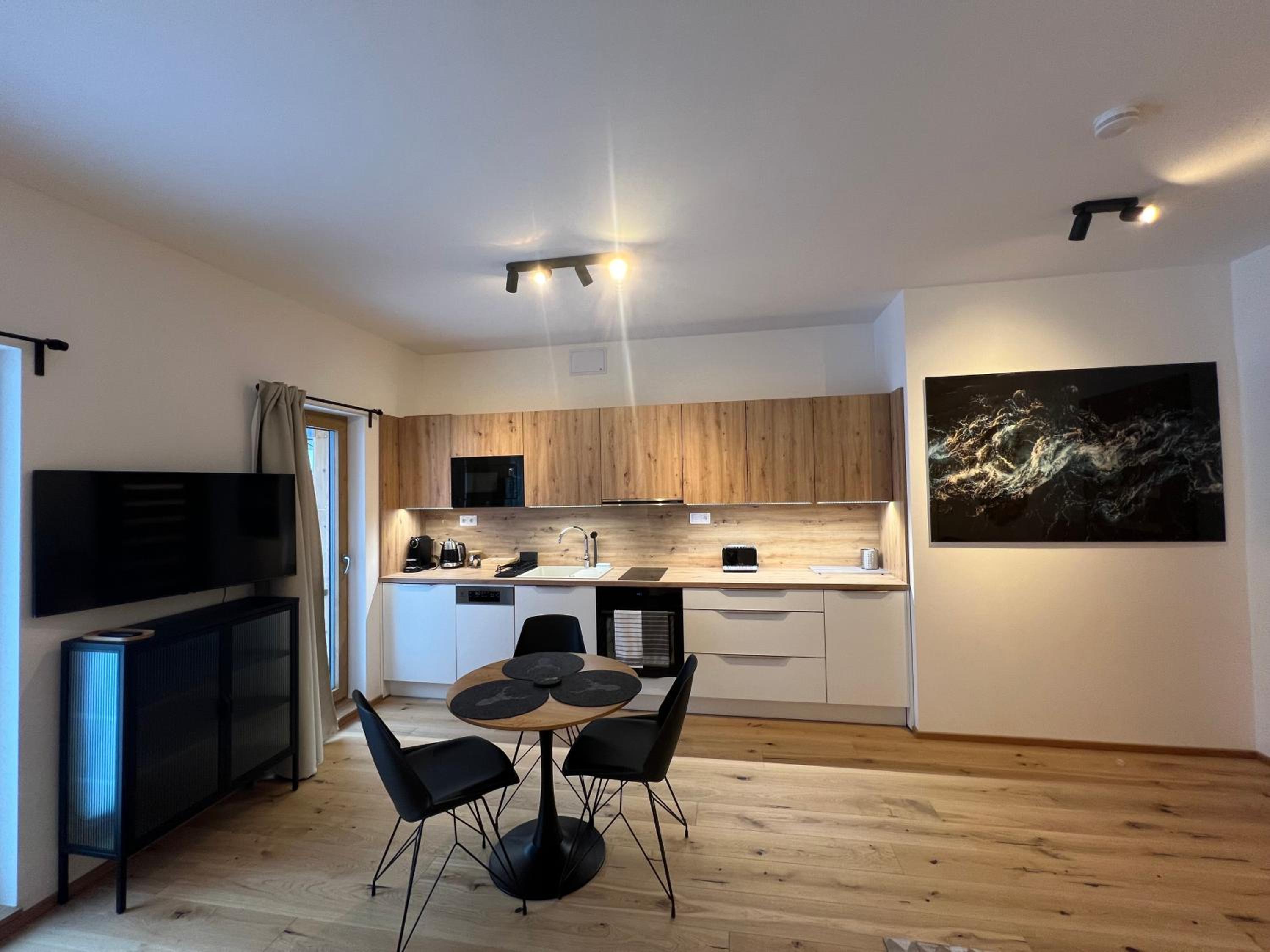 Golden Ridge Apartments