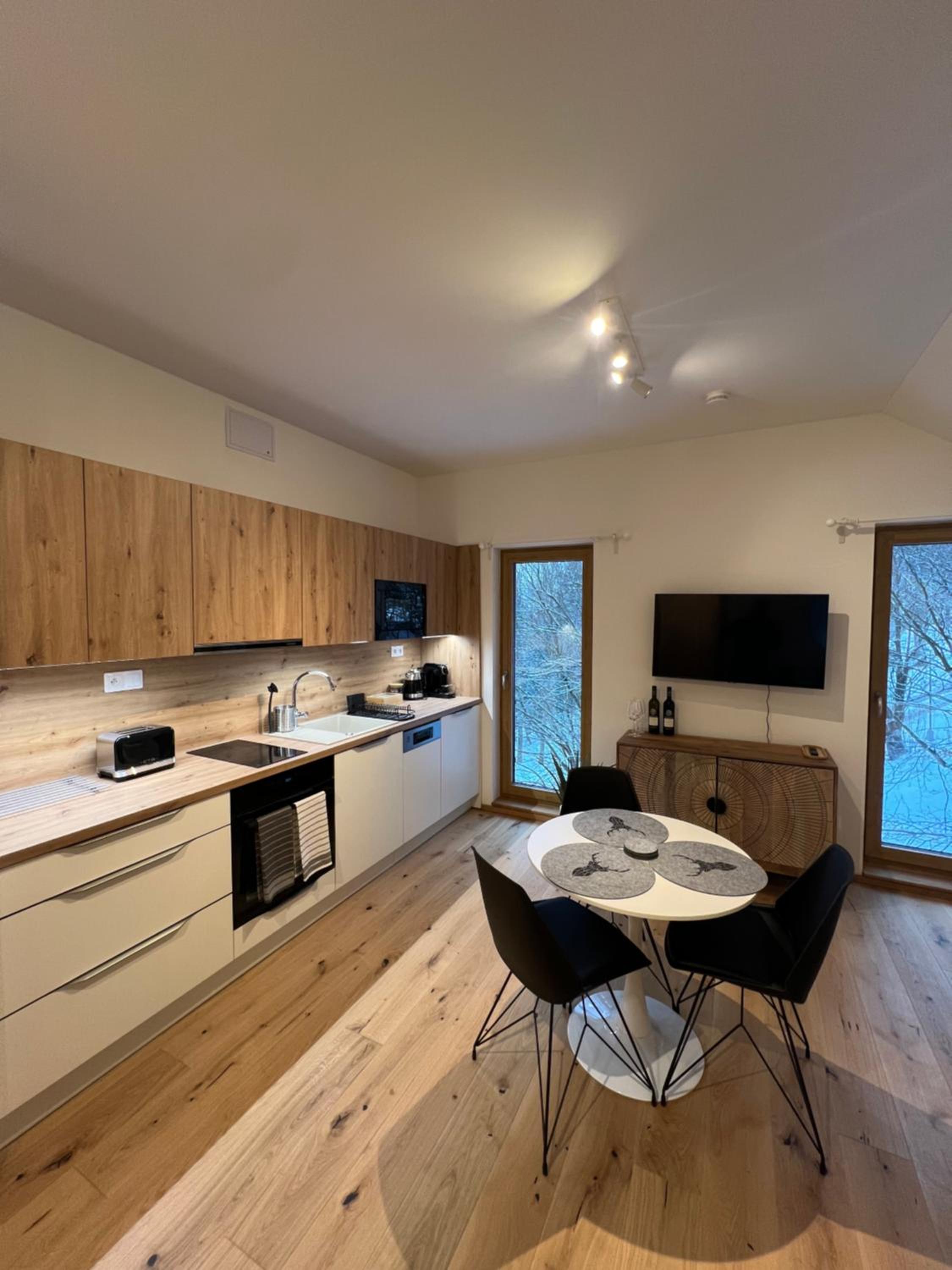 Golden Ridge Apartments