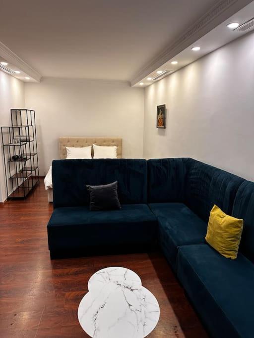 Studio in Bllok Tirana