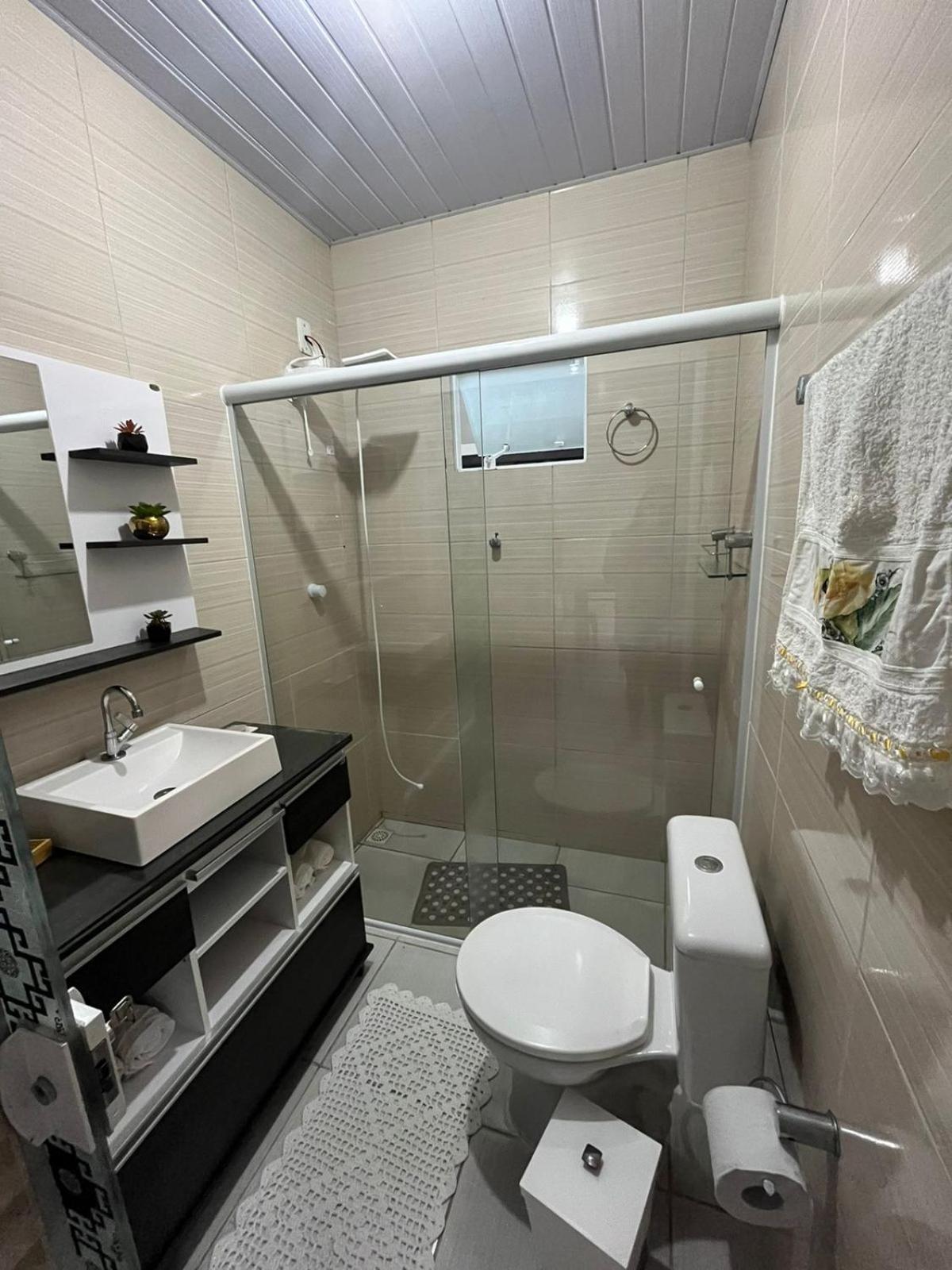 Casa aconchegante em Governador Celso Ramos - Nazário