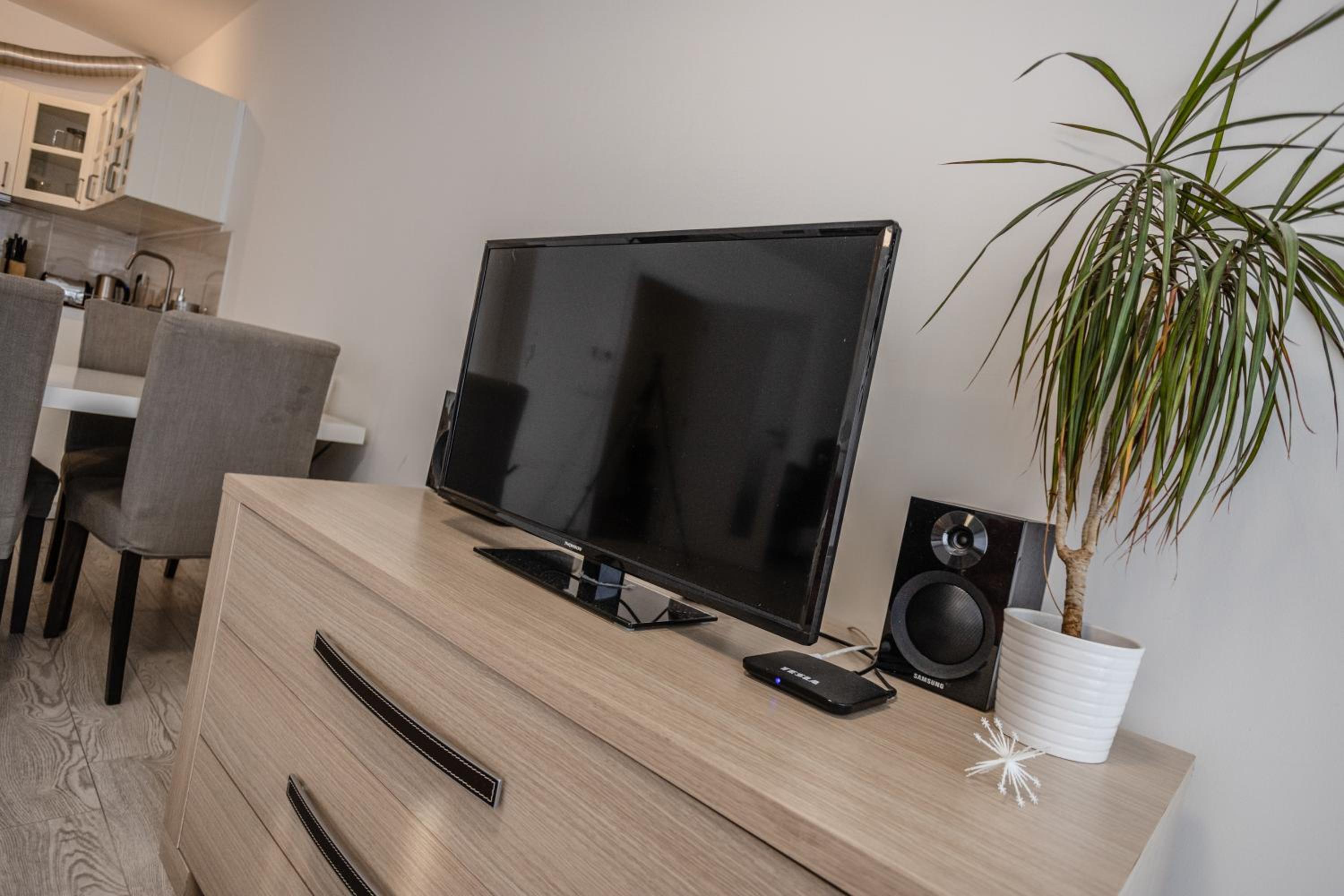 Spacious Terrace Apartment with free private parking