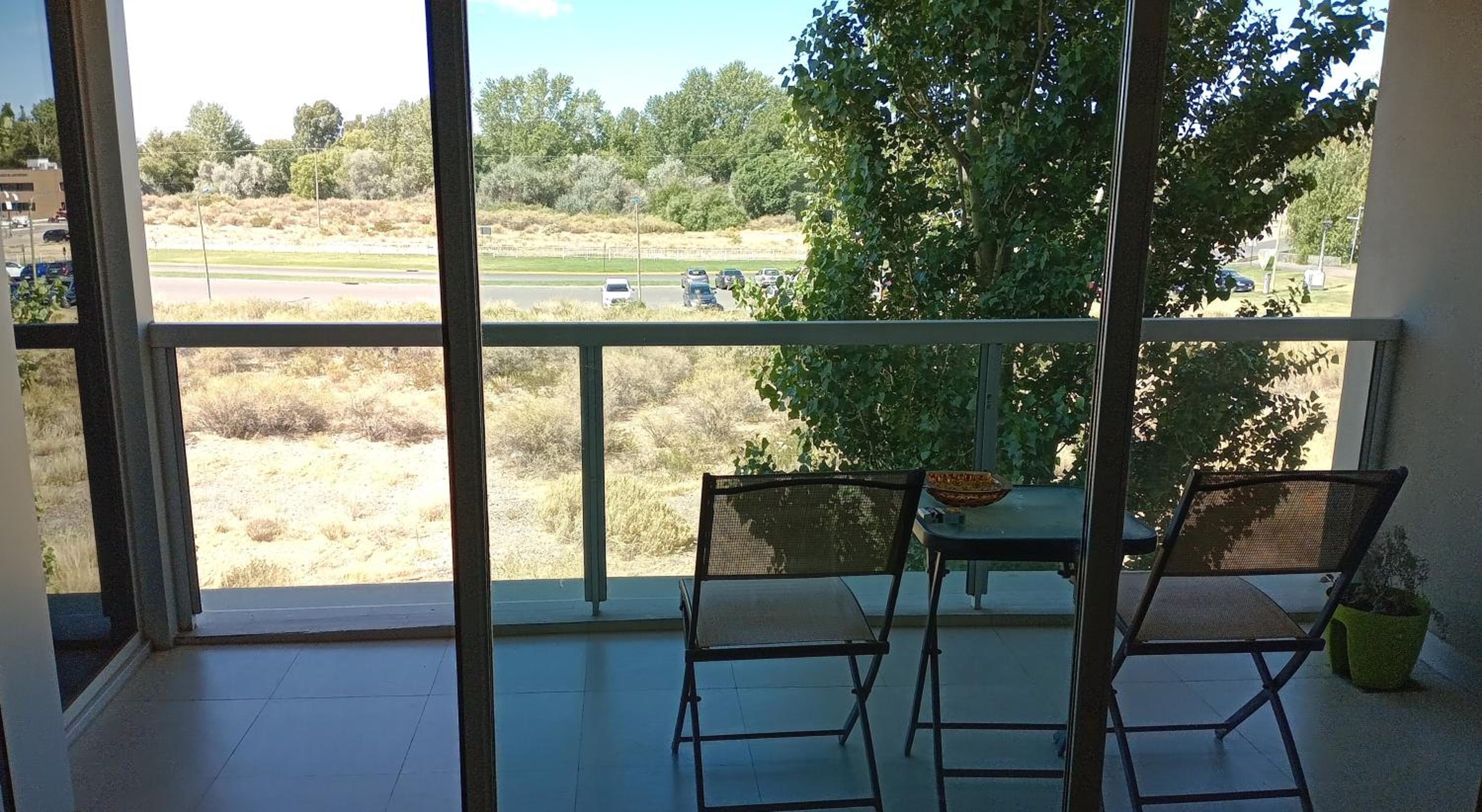 Departamento en la Costa del Rio Limay (Neuquen Capital)