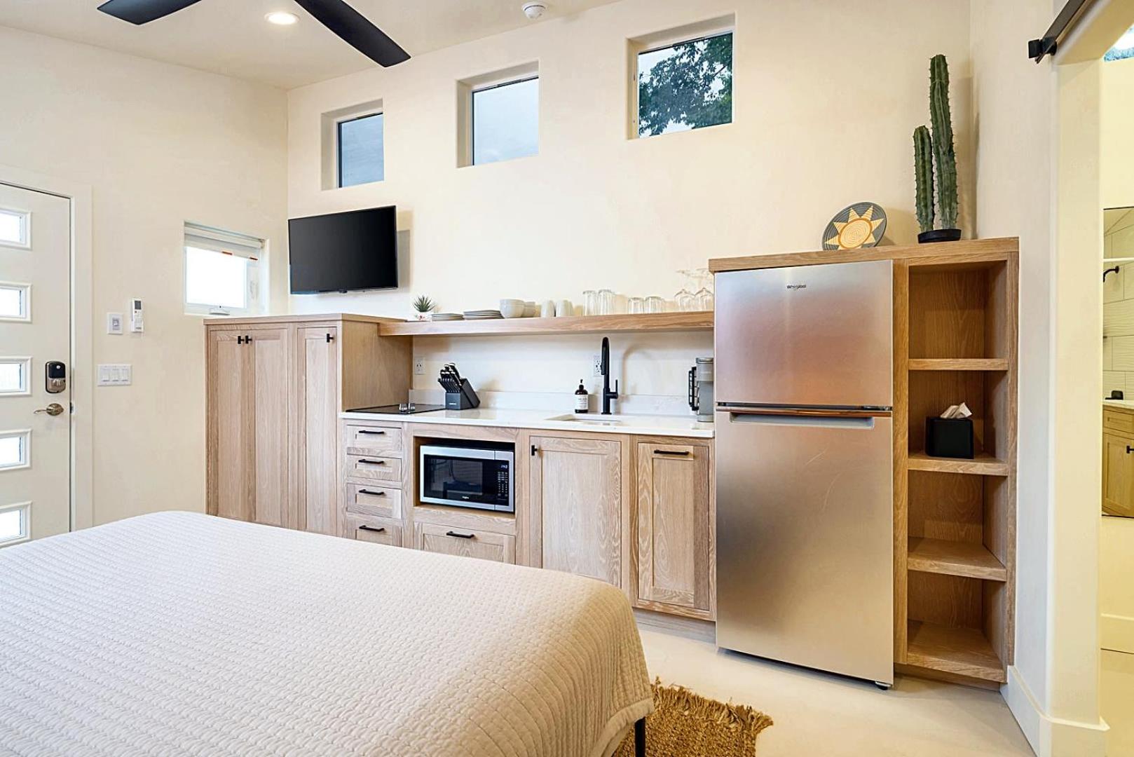 Downtown Kokopelli #1- Newly Remodeled Stylish Studio view 5