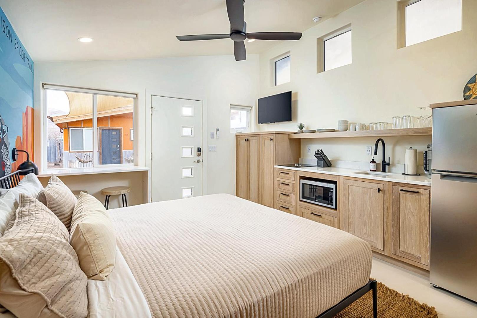 Downtown Kokopelli West 5 - Newly Remodeled Stylish Studio view 5