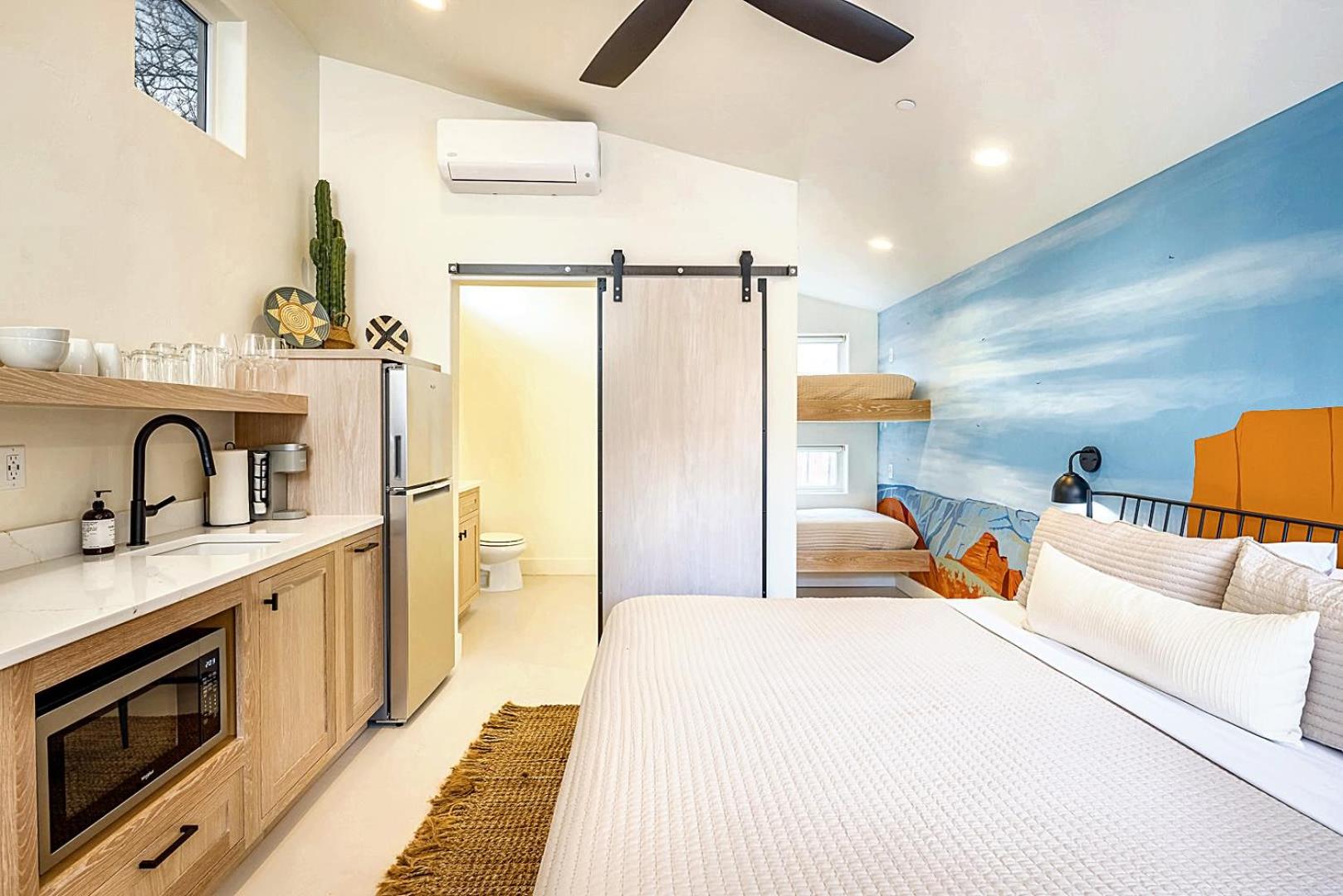 Downtown Kokopelli West 6 - Newly Remodeled Stylish Studio view 2