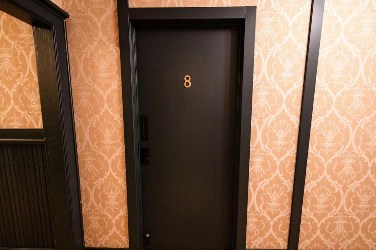 Speakeasy King Suite (Rm 8) view 3