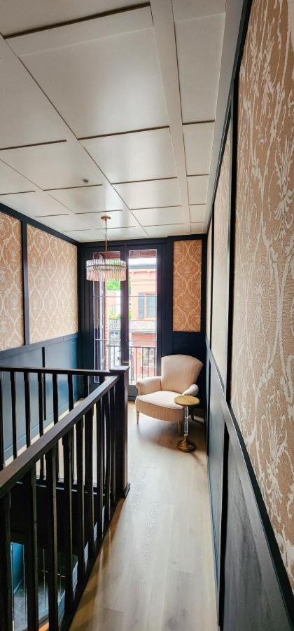 Speakeasy King Suite (Rm1) view 2