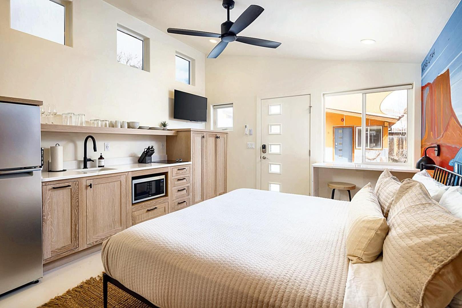Downtown Kokopelli West 9 - Newly Remodeled Stylish Studio view 5