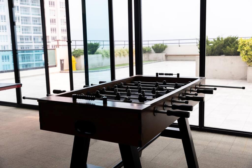 Luxury 3BR Penthouse in Astria 1407 view 5