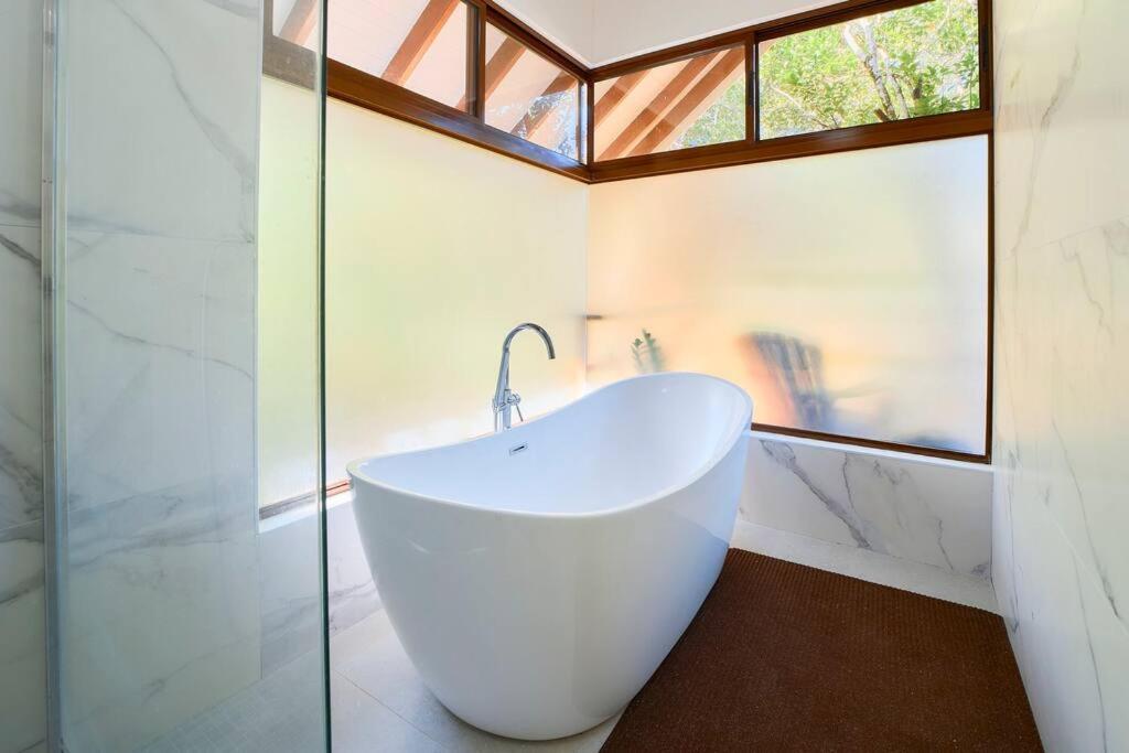Casa Kristel - Exquisite Villa Getaway