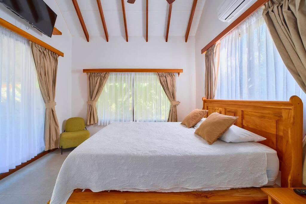Casa Kristel - Exquisite Villa Getaway