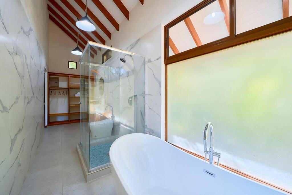 Casa Kristel - Exquisite Villa Getaway