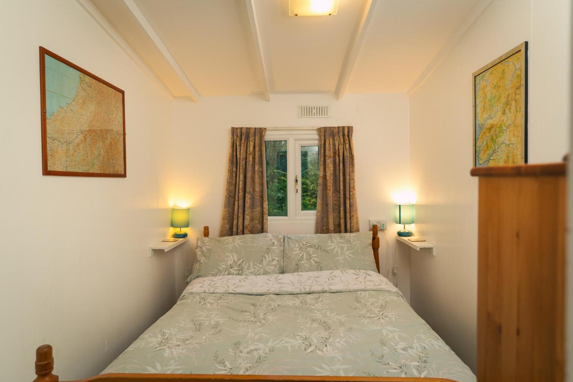 Bunny Lodge 30 - Riverside view 3