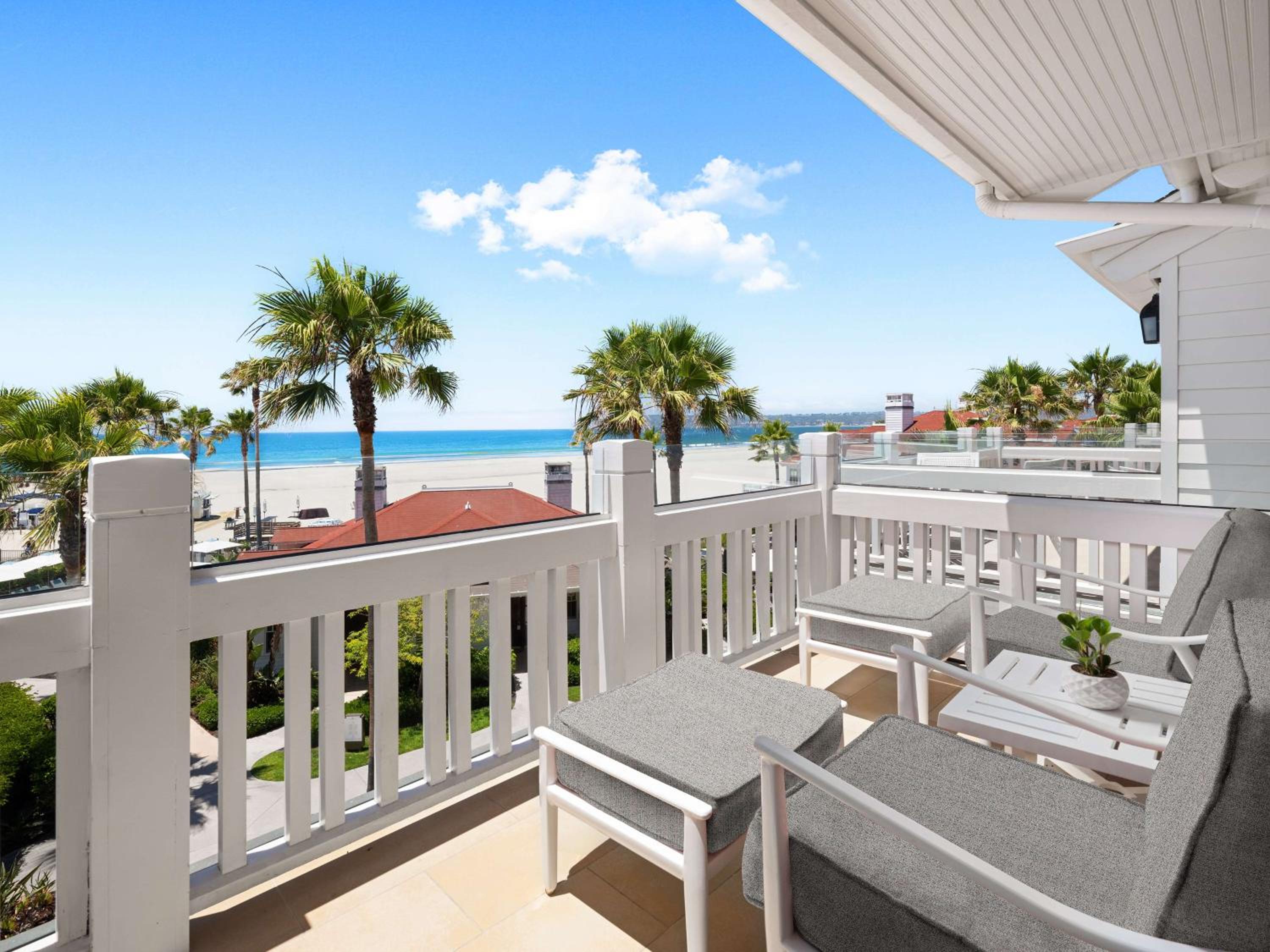 Beach Village at The Del, LXR Hotels & Resorts 3