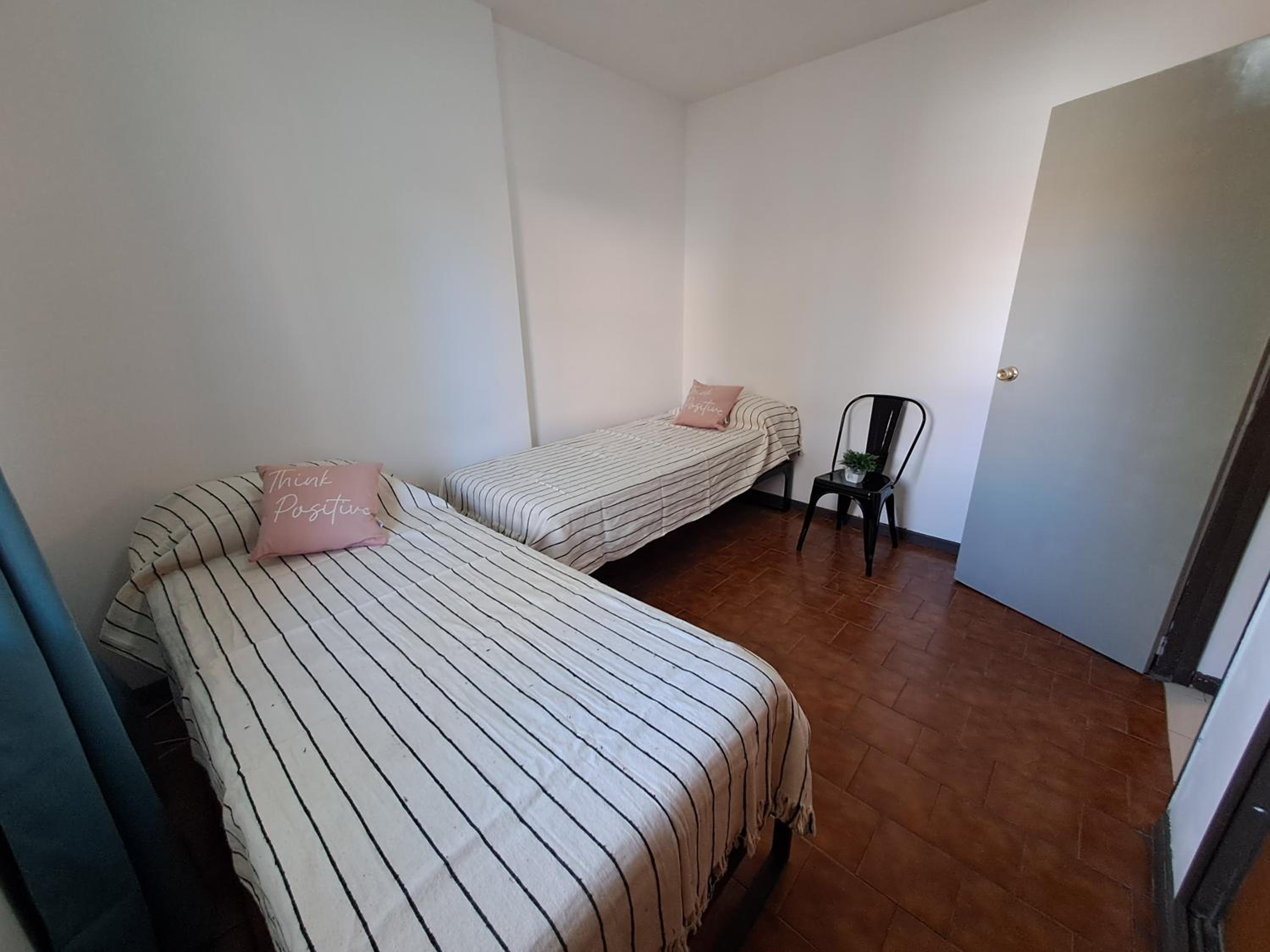 Depto Mendoza con cochera cerca del centro