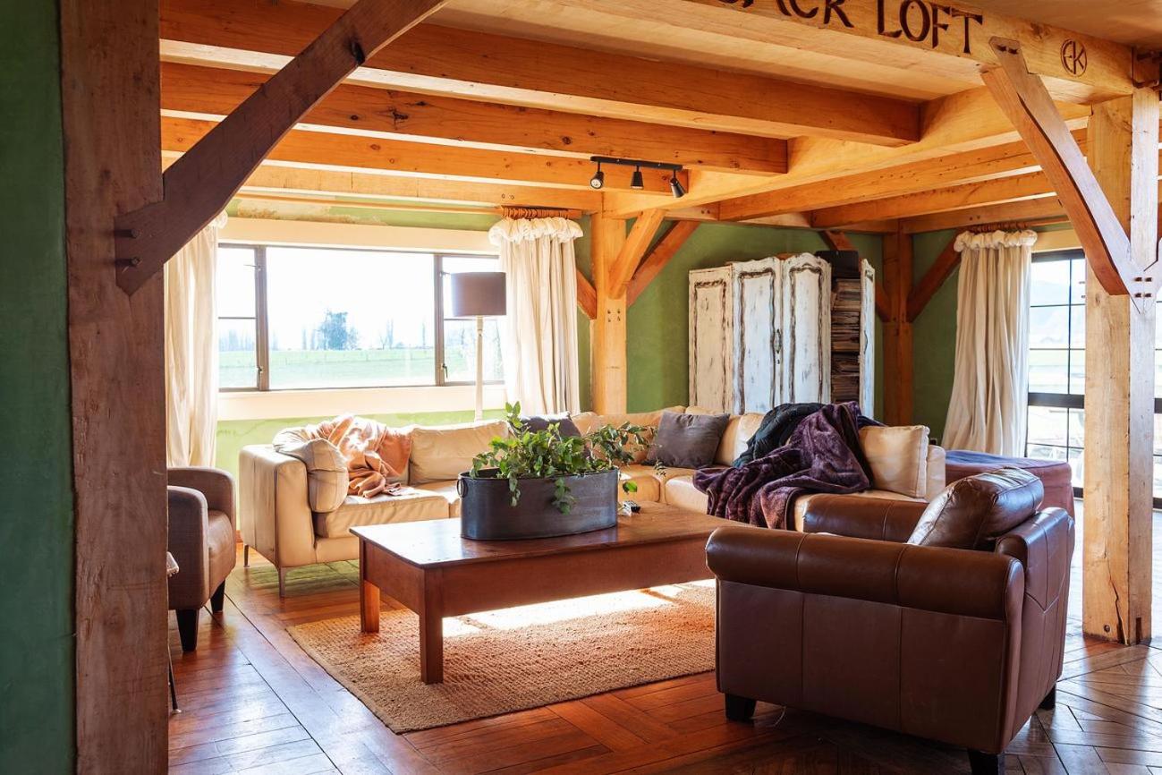 housewithnonails view 2