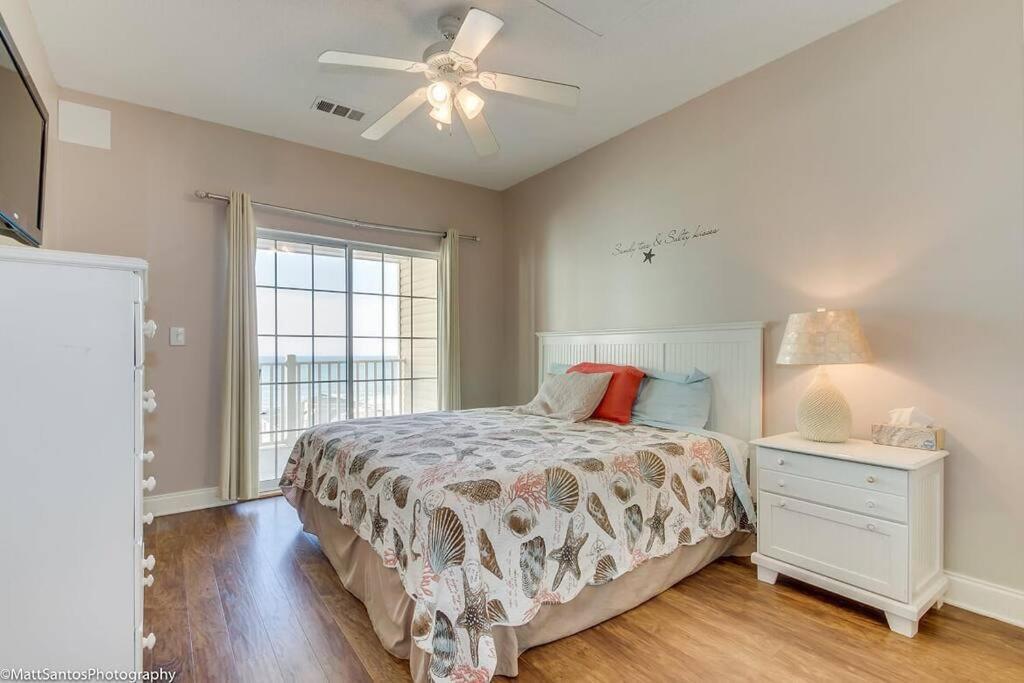 Huge Beautiful Condo with great view of the Ocean view 5