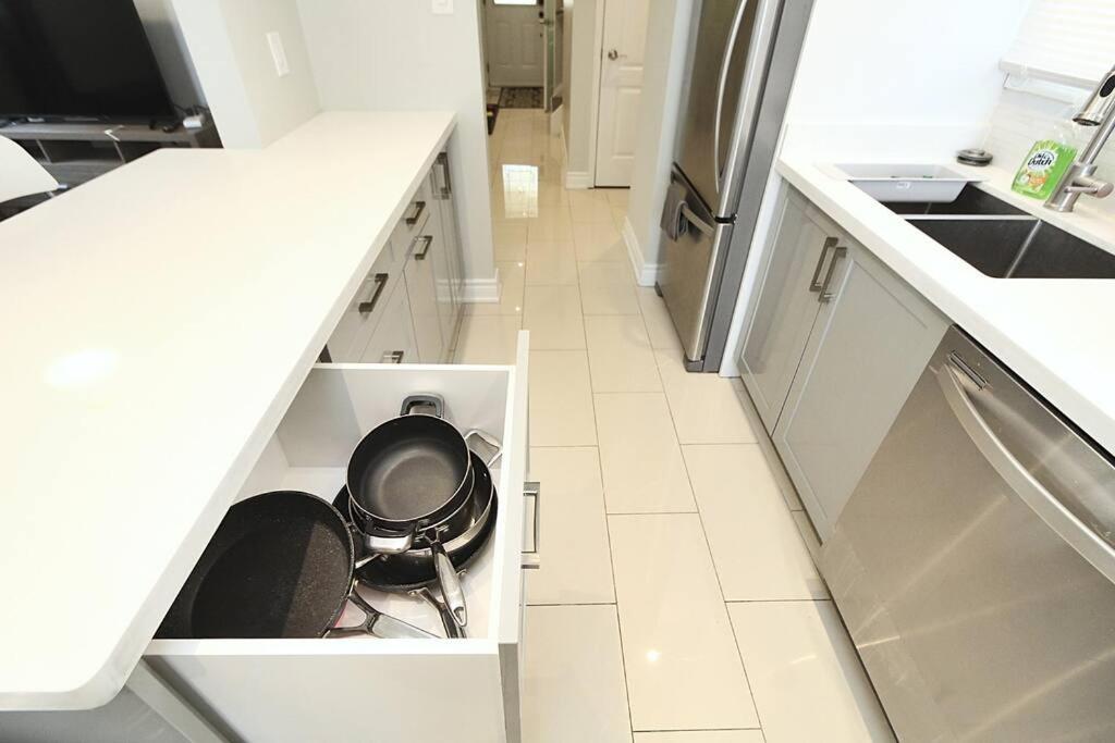 Barrie House near to all amenities
