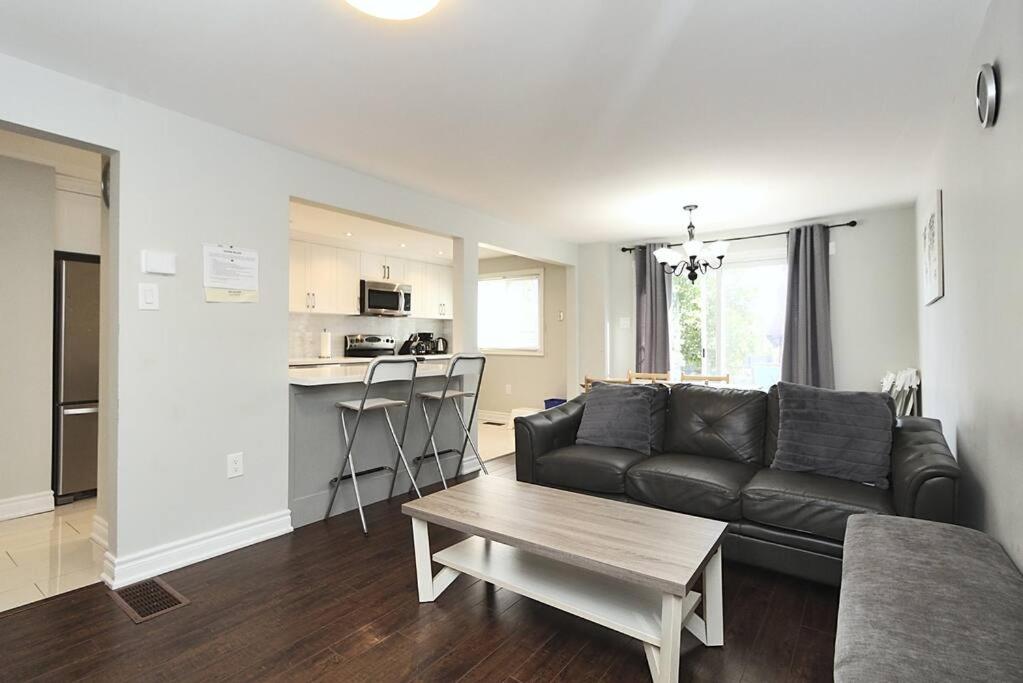 Barrie House near to all amenities