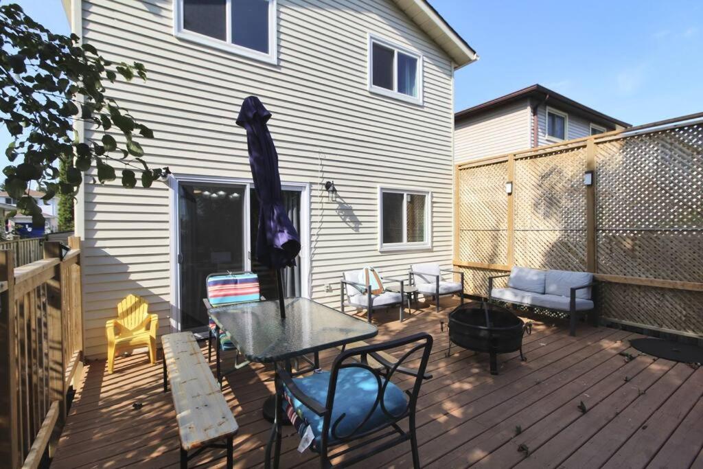 Barrie House near to all amenities