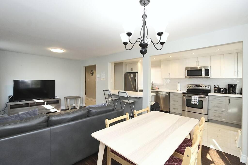 Barrie House near to all amenities