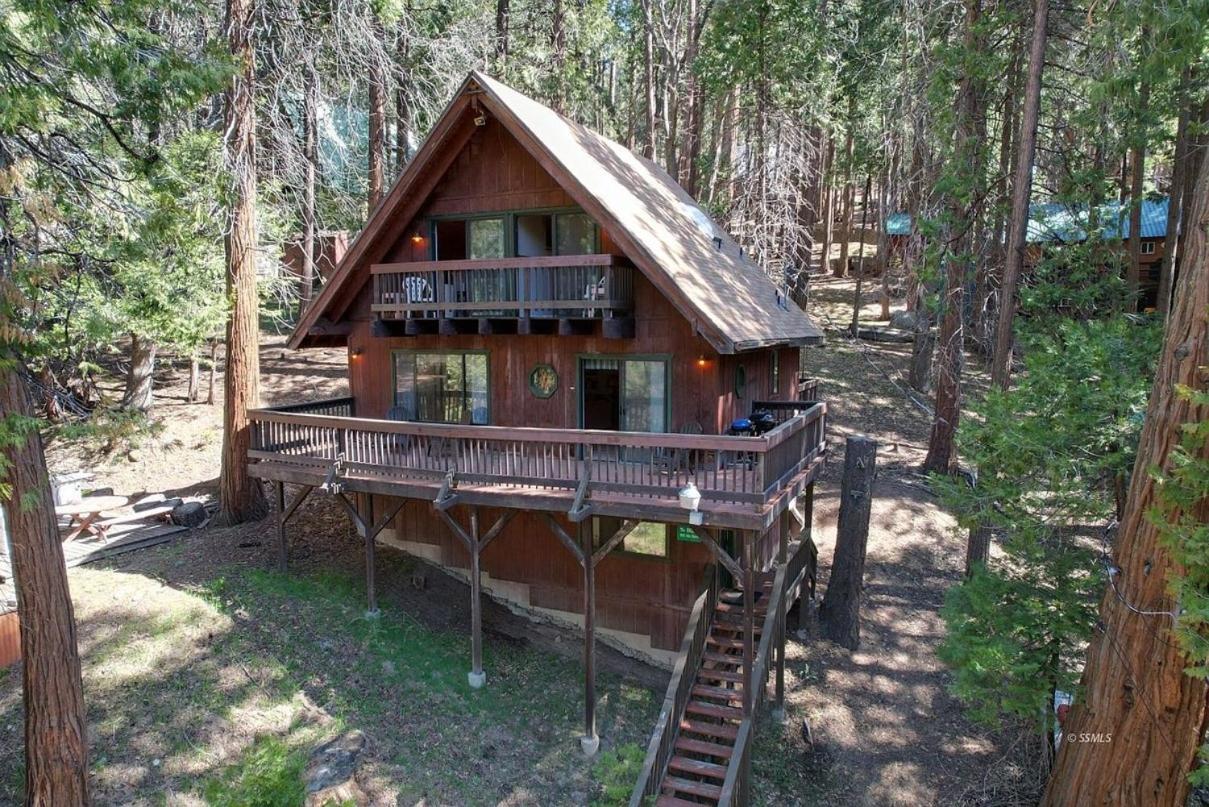 A-Frame Cabin in The Sequoias view 2