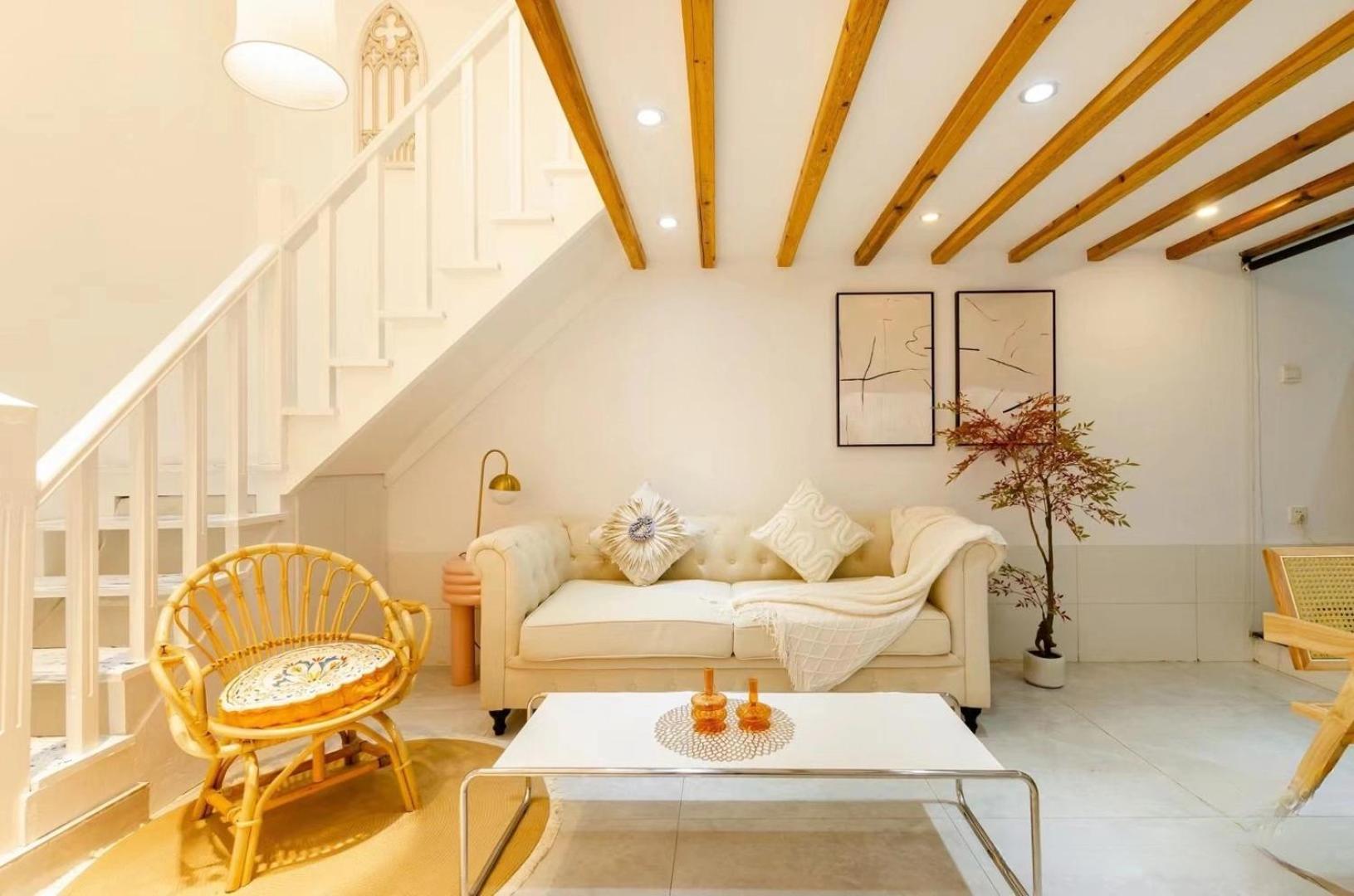 Shanghai Downtown Yi Du B&B - Near South Shaanxi Road Metro Station 600meters