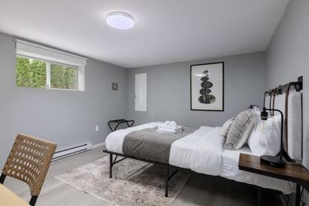 Spacious 4 BR House in Park Drive