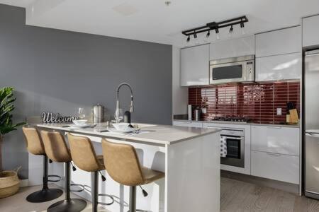 Cozy 1BR Condominium Suite in West Cordova
