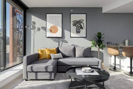 Cozy 1BR Condominium Suite in West Cordova
