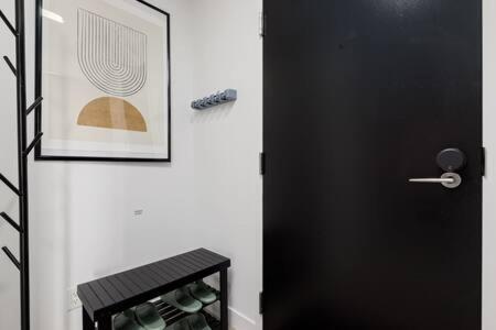 Cozy 1BR Condominium Suite in West Cordova