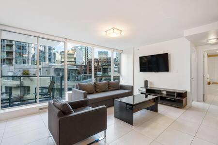 Heart of Downtown Luxury 2BR Condominium