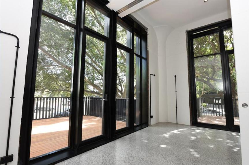 Award-winning, luxury 3 bedroom designer Loft, factory conversion