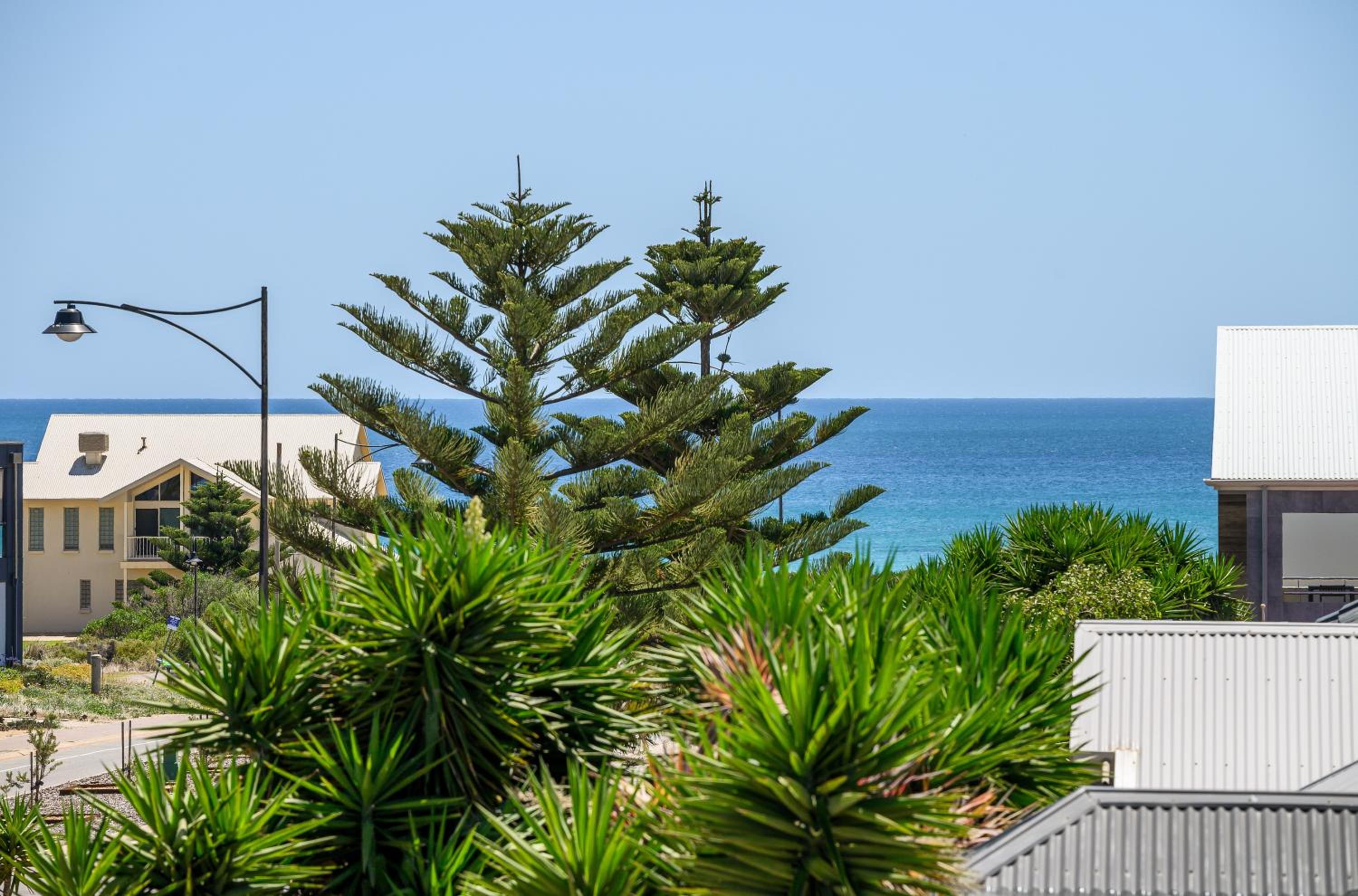 The White House - Sellicks Beach - C21 SouthCoast Holidays