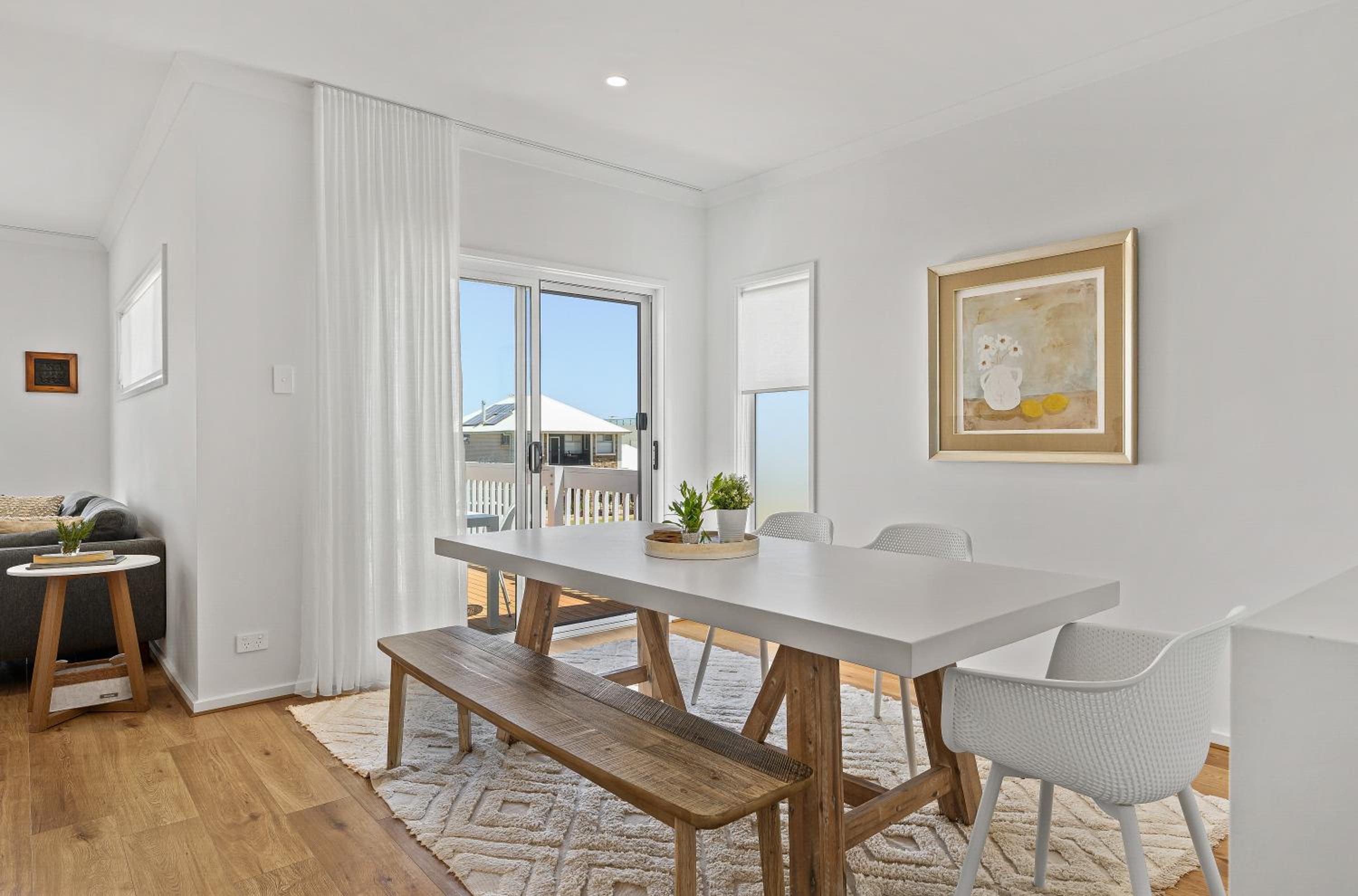 The White House - Sellicks Beach - C21 SouthCoast Holidays