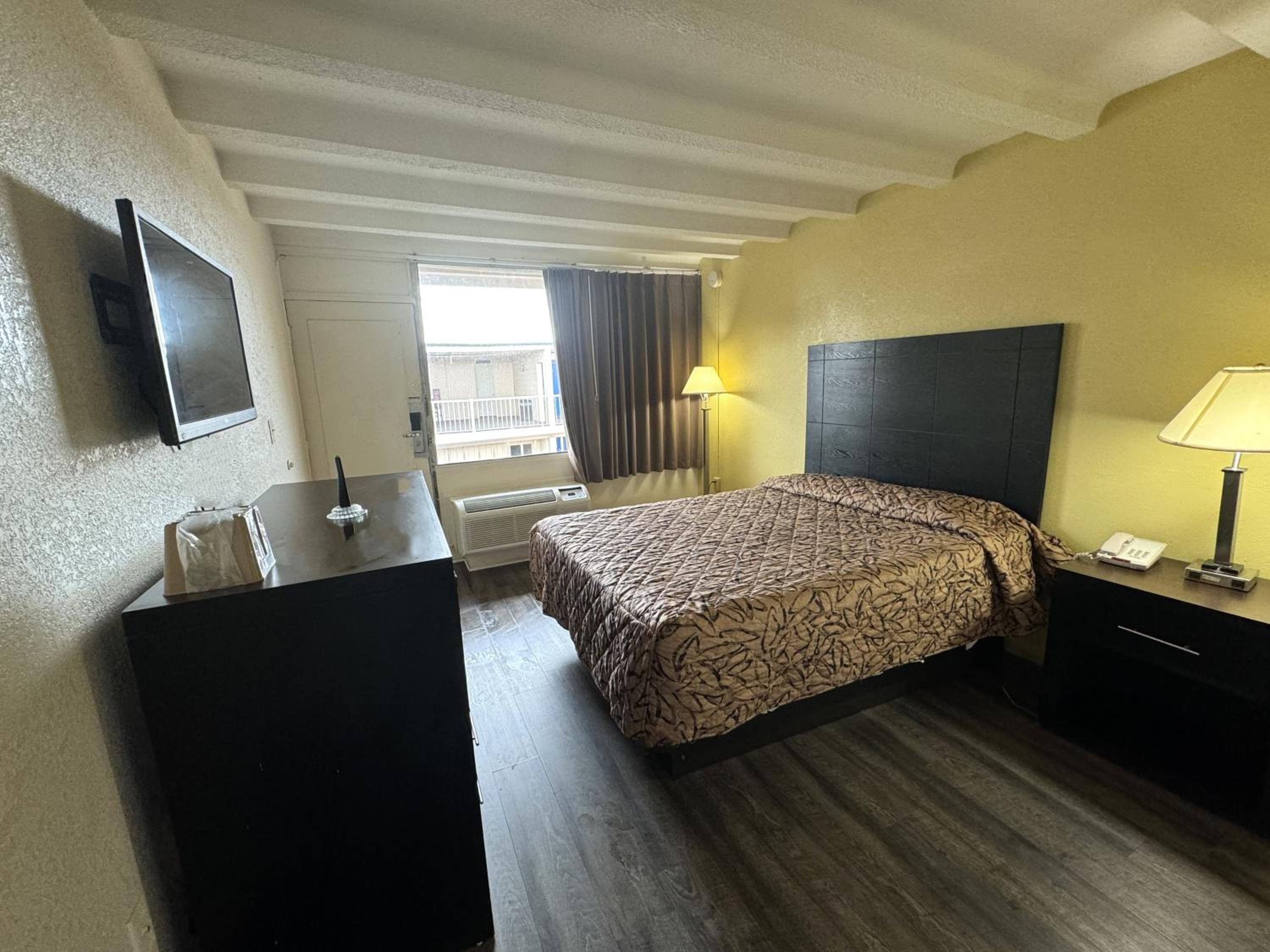 James River Inn  Suites - Property Image 3