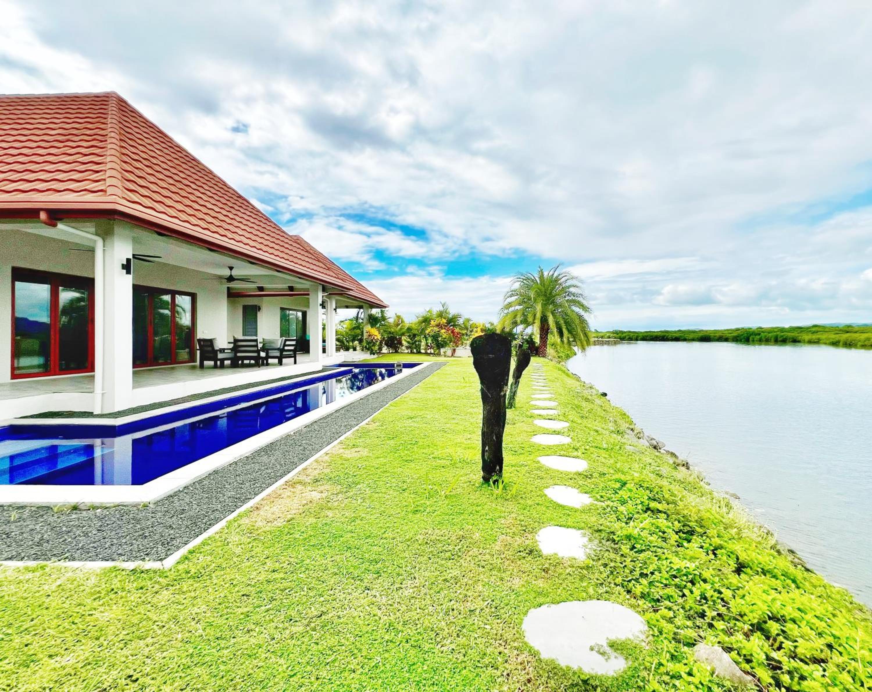 Naisoso Island Villas - Fiji