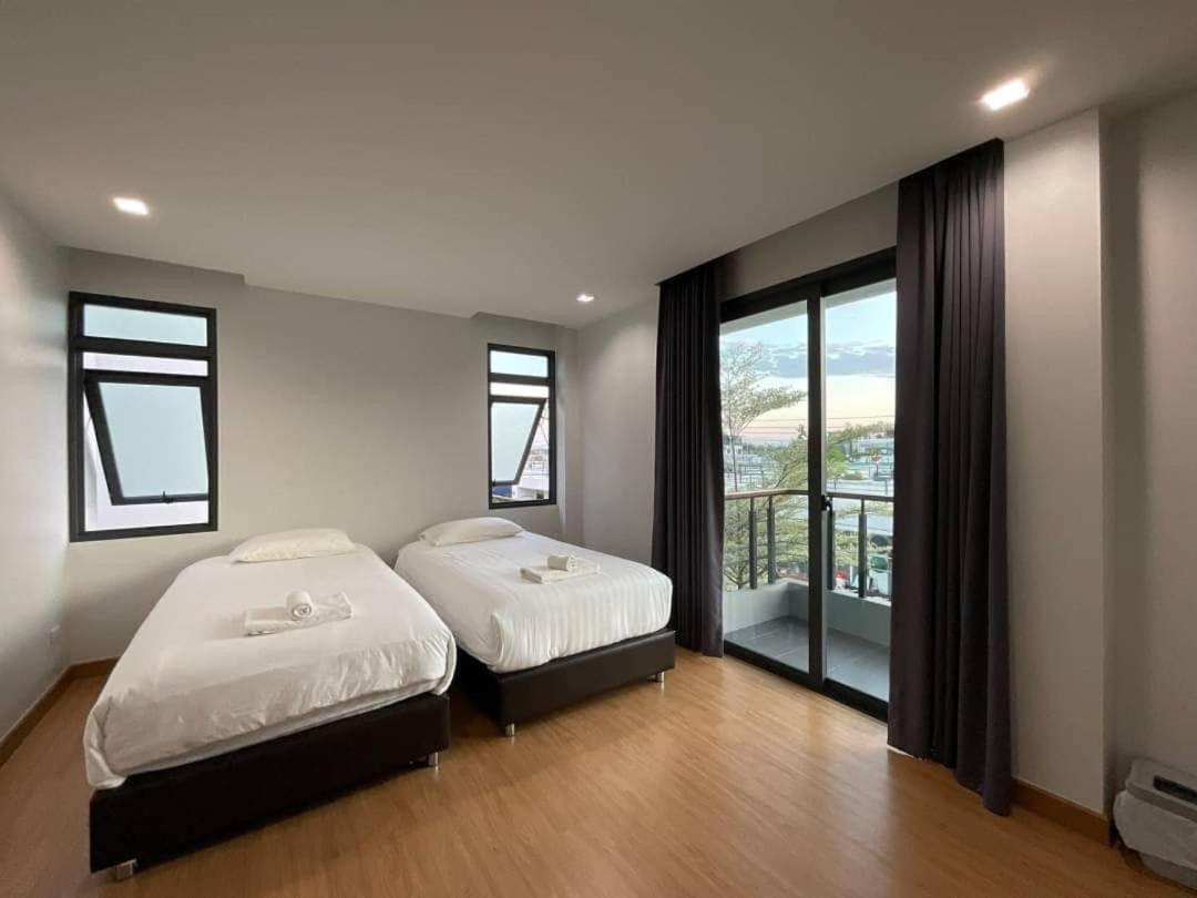 65 hostel chiangmai view 2