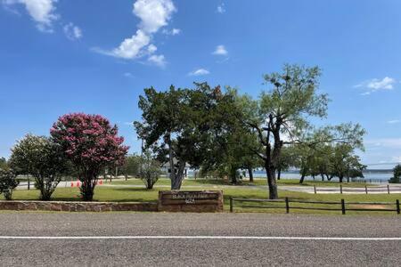 Lake Beach Access & Views, 5kings! view 3