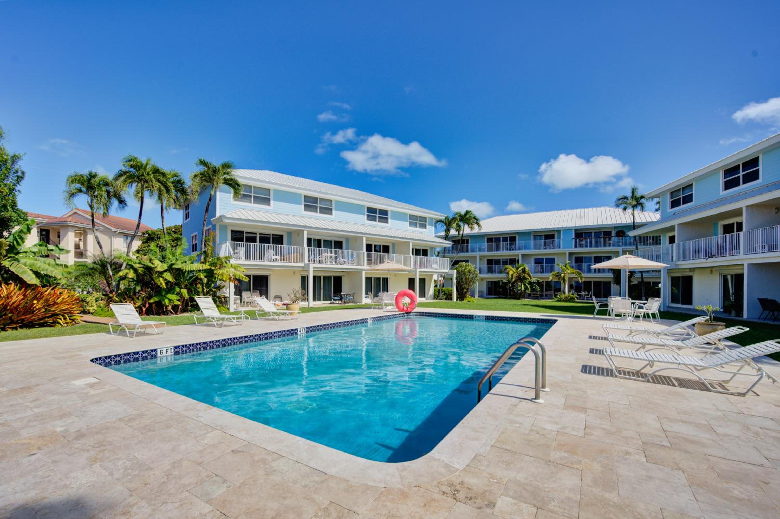 Beautiful Beachfront Apartment!