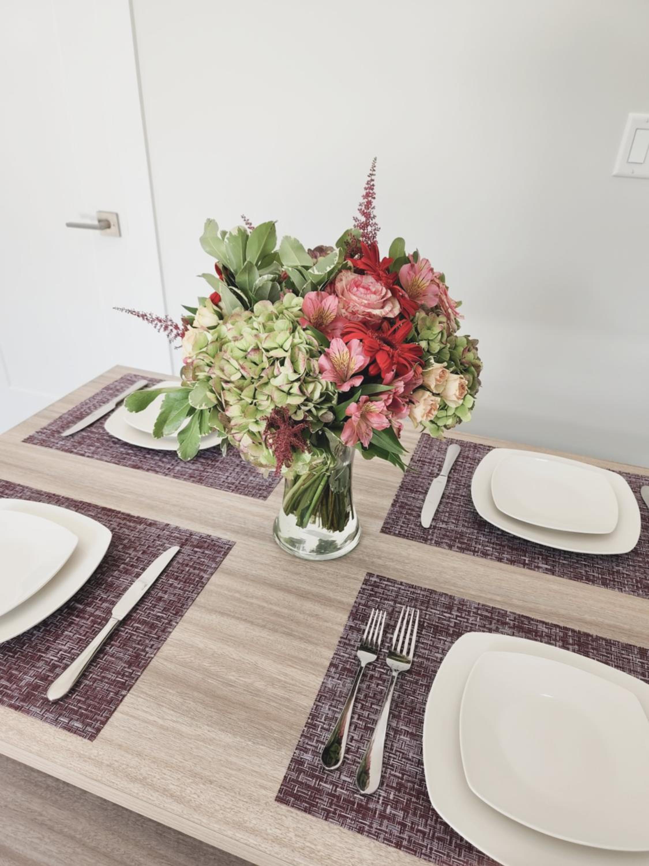 Modern 2 bedroom walking distance to the beach! view 3