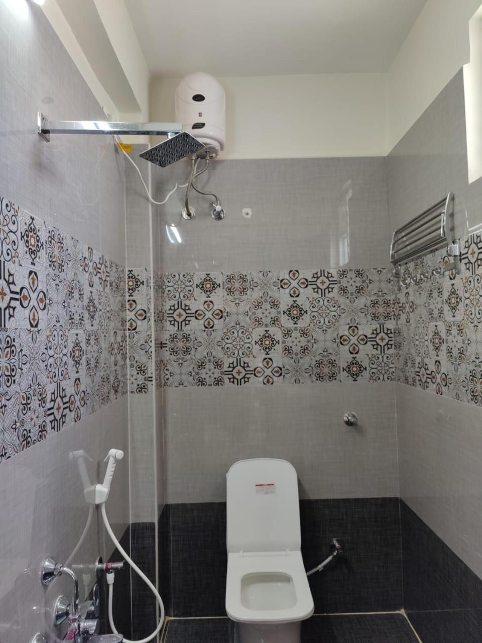 Photo 10