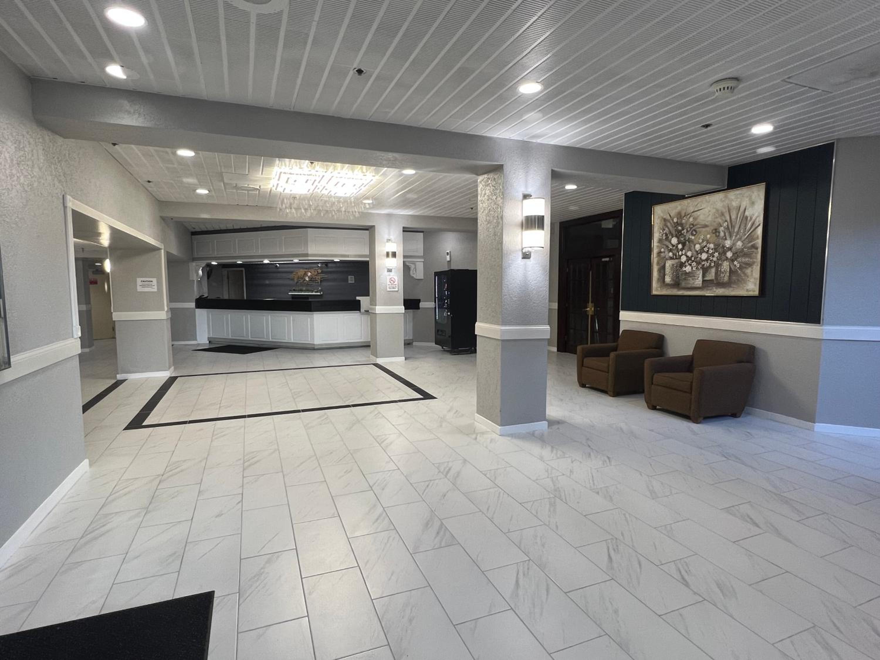 The Lodge Hotel and Banquets - Property Image 23