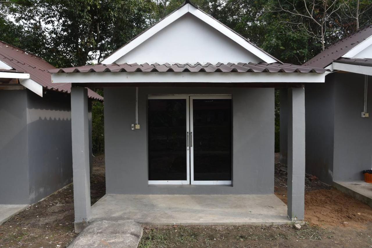 Big Head Bungalows