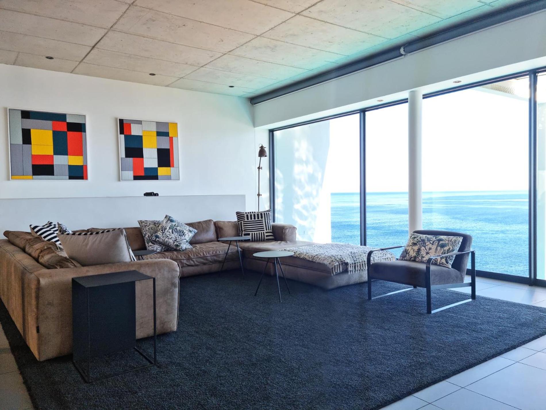 '22 Protea' - Luxury, Style and Elegance - Sleeps 12 in 6 En-suite Bedrooms view 5
