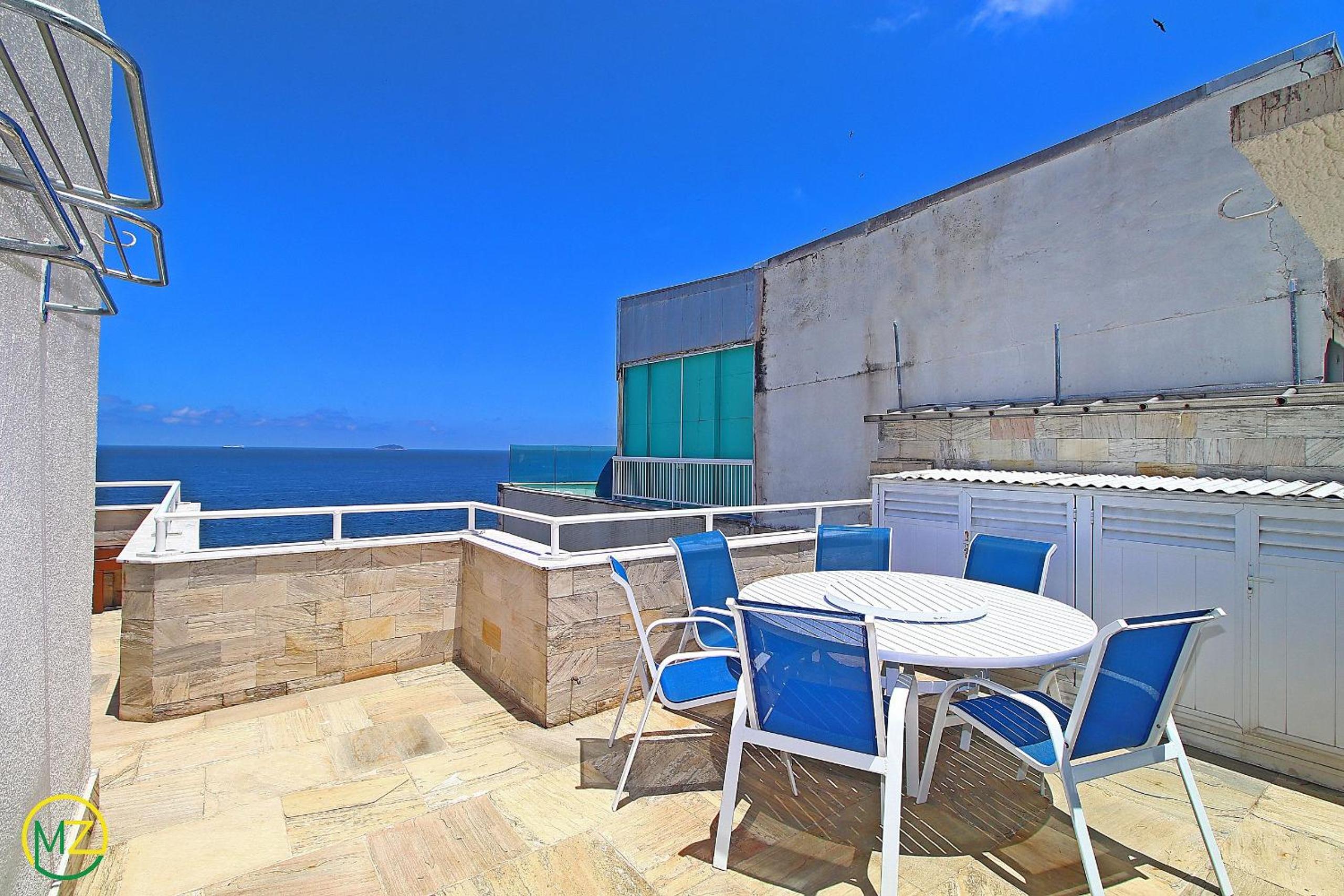 Wonderful Front Ocean View Penthouse with terrace view 4