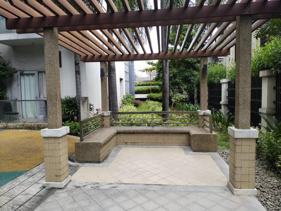 Modern Condo Infront of NAIA T3 (Virluxe Suites)
