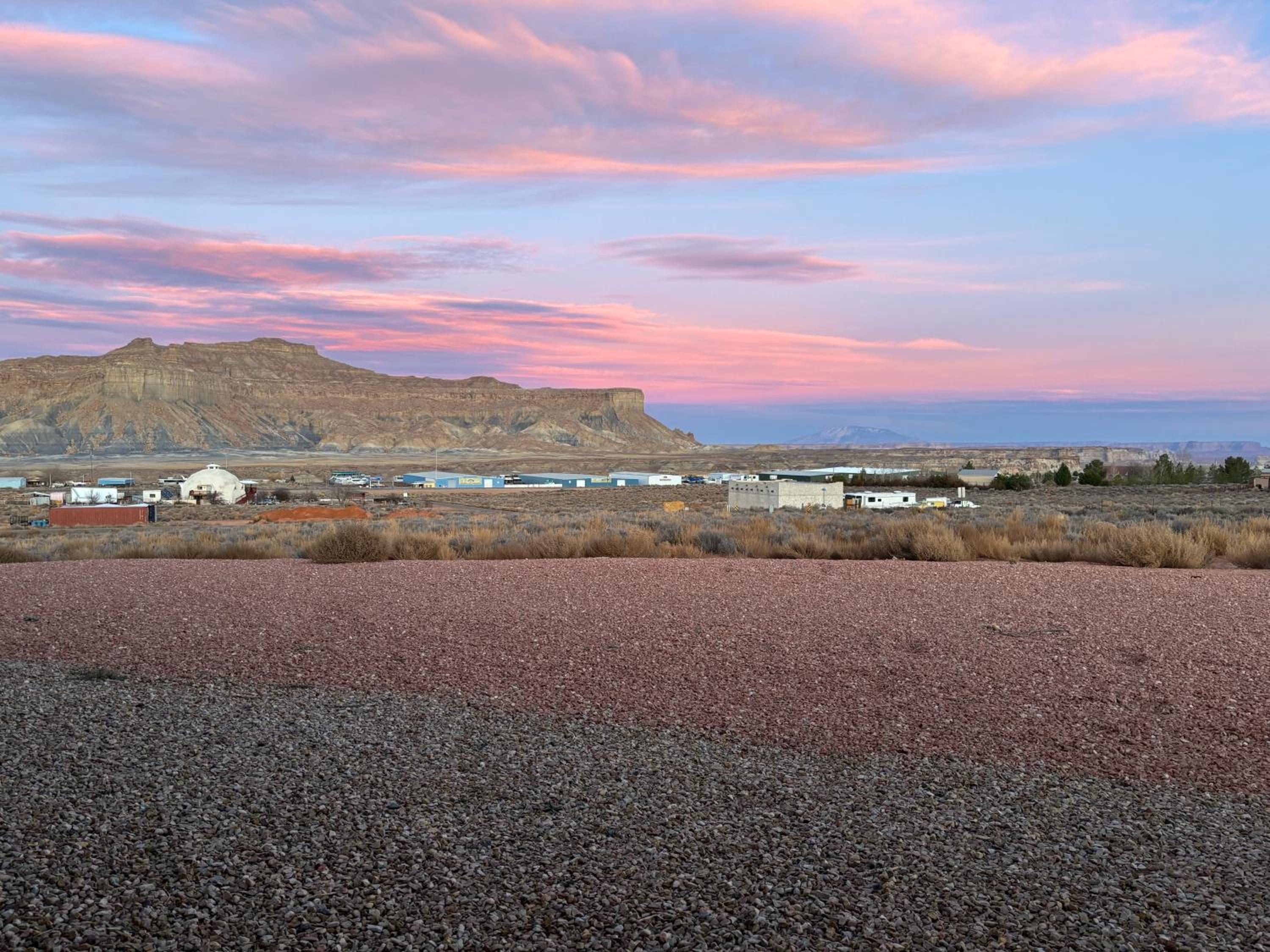 Page Arizona border town- Crimson Suite, Desert Canyon Getaway with views view 3